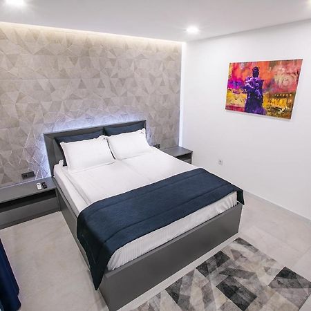 סנדנסקי South Place Apartments מראה חיצוני תמונה